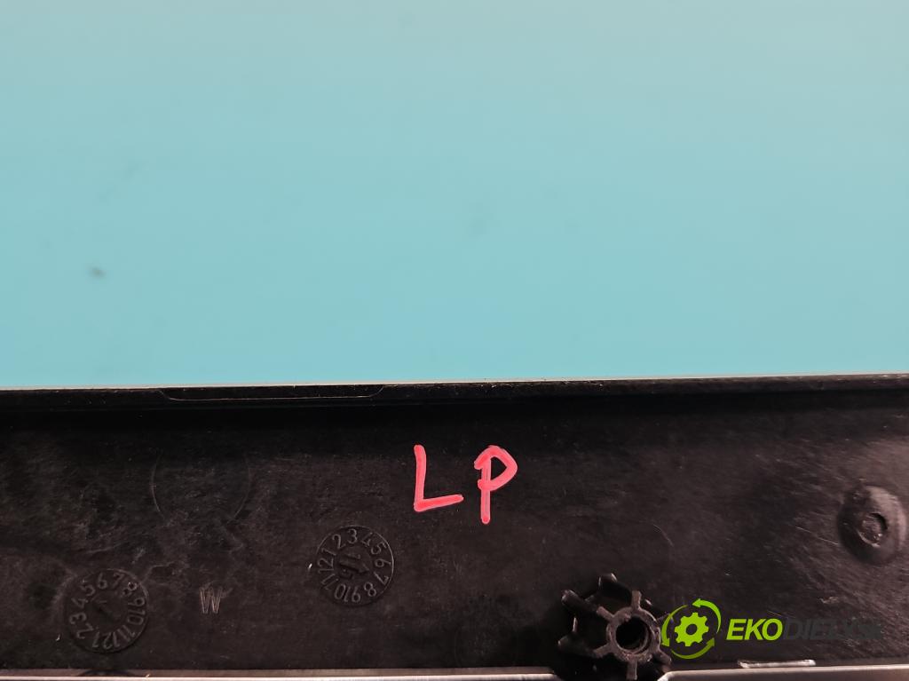 Mercedes E W212 2009-2016 2.2 cdi (651925) 136hp automatic 100 kW 2143 cm3 5- lišta ozdobná interiéry: