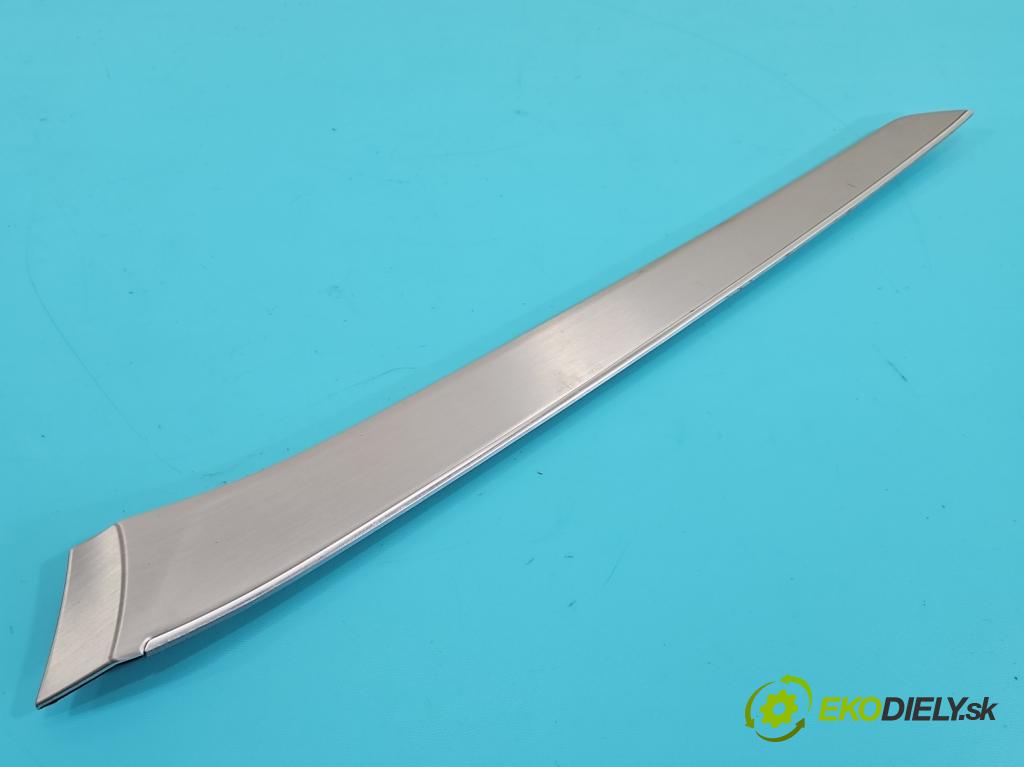 Mercedes E W212 2009-2016 2.2 cdi (651925) 136hp automatic 100 kW 2143 cm3 5- lišta ozdobná interiéry: