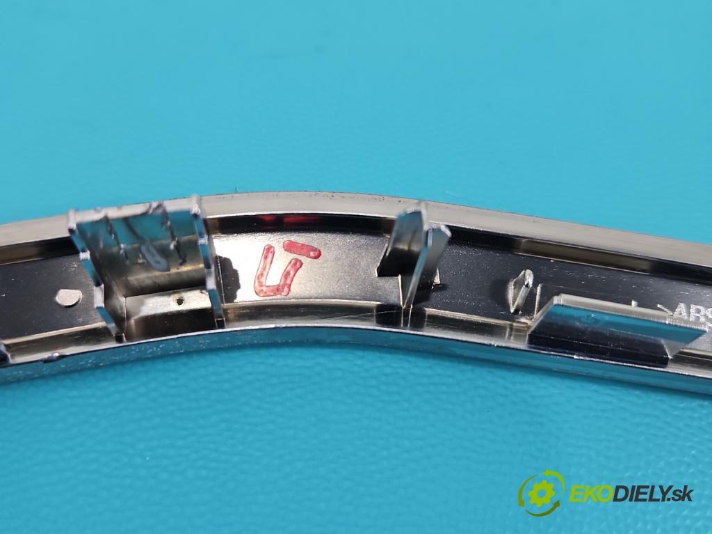 Mercedes E W212 2009-2016 2.2 cdi (651925) 136hp automatic 100 kW 2143 cm3 5- lišta ozdobná interiéry: