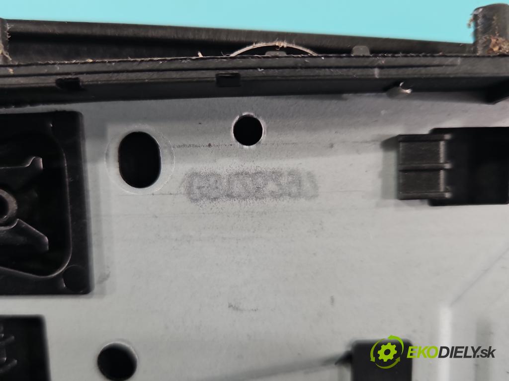 Mercedes E W212 2009-2016 2.2 cdi (651925) 136hp automatic 100 kW 2143 cm3 5- lišta ozdobná interiéry: