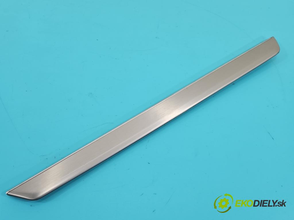 Mercedes E W212 2009-2016 2.2 cdi (651925) 136hp automatic 100 kW 2143 cm3 5- lišta ozdobná interiéry: