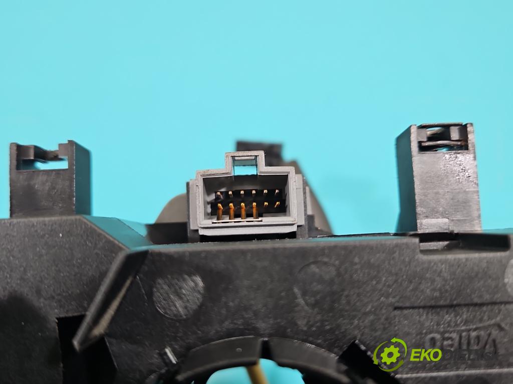 Fiat Punto Grande 1.4 8v 77 HP manual 57 kW 1368 cm3 5- prepínač komplex: 7354719360 (Prepínacie páčky pod volantom)