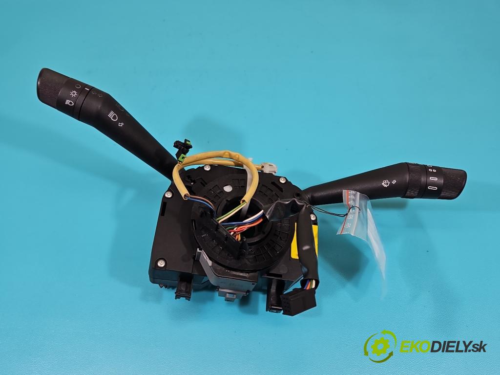 Fiat Punto Grande 1.4 8v 77 HP manual 57 kW 1368 cm3 5- prepínač komplex: 7354719360 (Prepínacie páčky pod volantom)