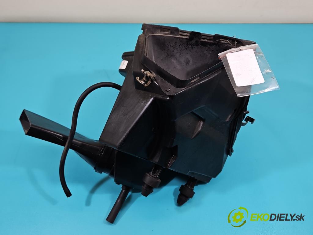 Audi A5 8T 2007-2016 3.0 tdi V6 239KM manual 176 kW 2967 cm3 2- obal filtra vzduchu 8K0133837B (Obal vzduchového filtra)