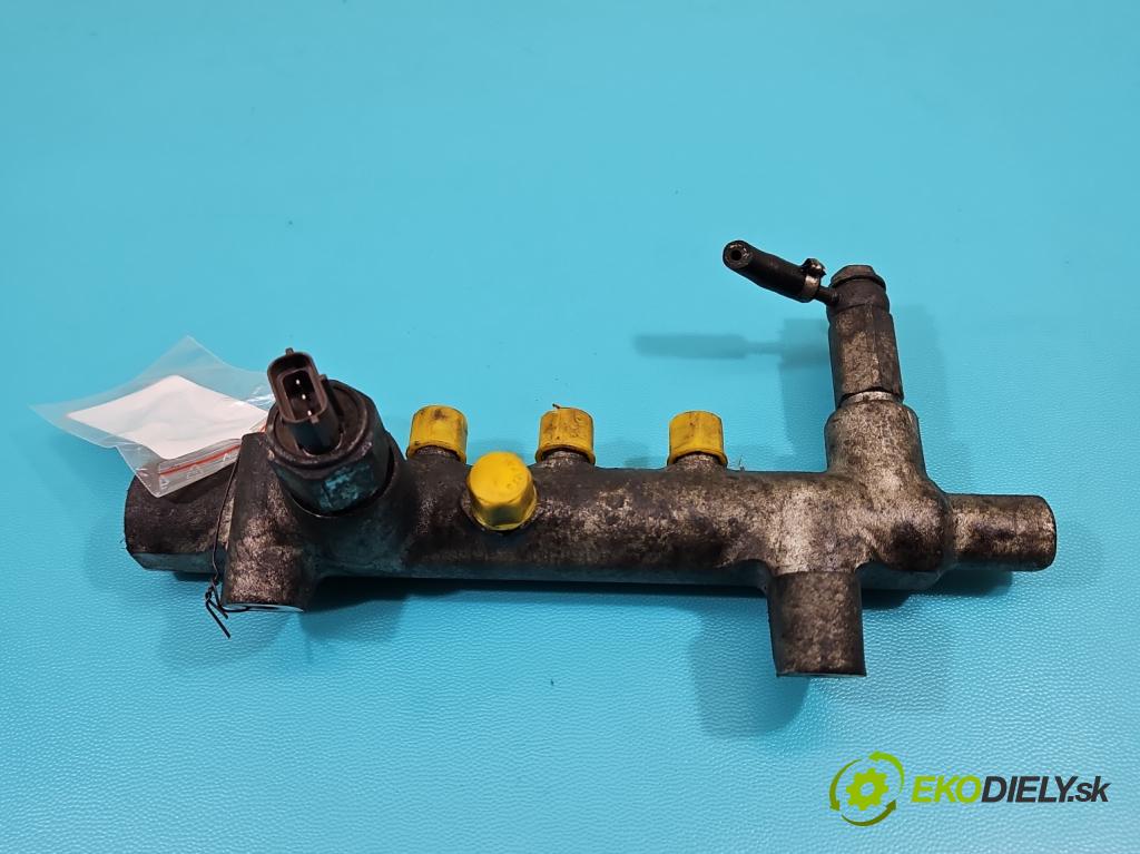 Opel Meriva A 2002-2010 1.7 cdti 101 HP manual 74 kW 1686 cm3 5- lišta vstrekovacia  (Vstrekovacia lišta)