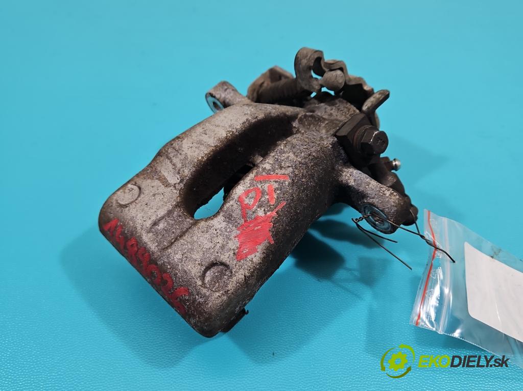 Opel Meriva A 2002-2010 1.7 cdti 101 HP manual 74 kW 1686 cm3 5- brzdič zadné pravý  (Kľučka dverí ostatné)