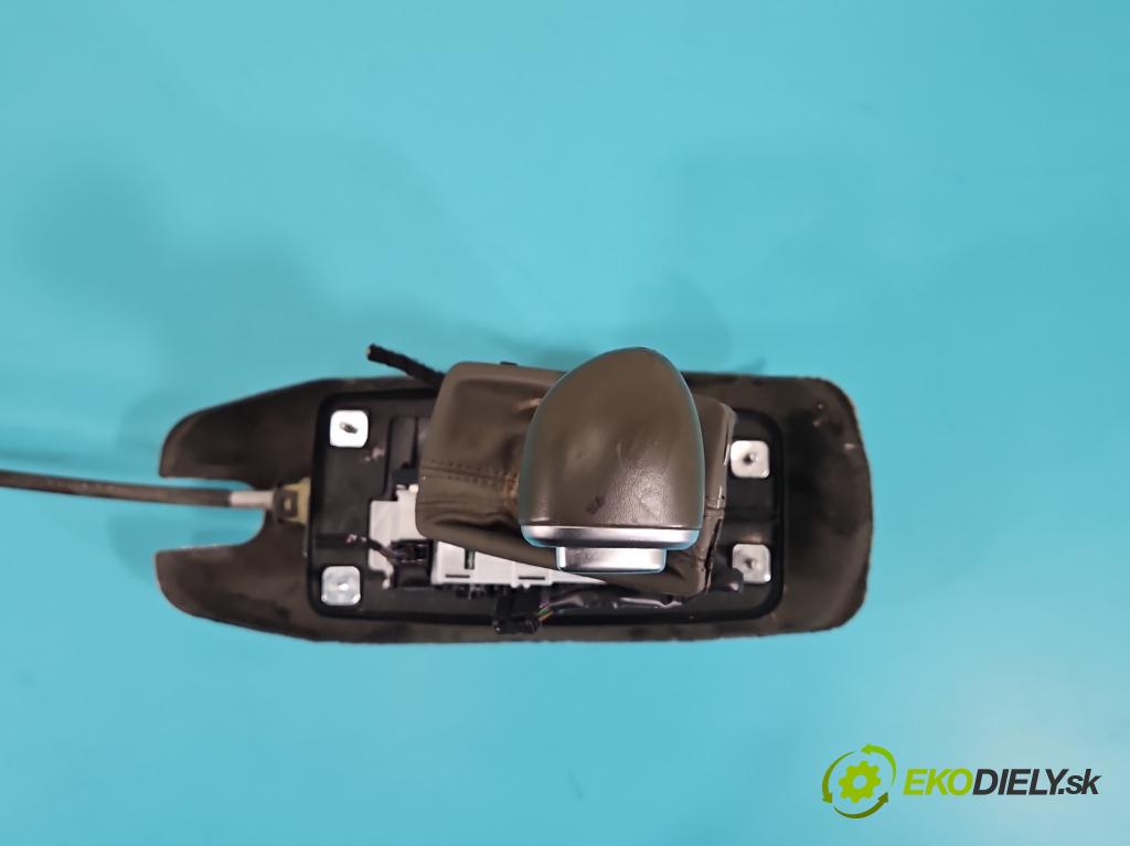 Audi Q5 2008-2016 2.0 tfsi: 220KM automatic 162 kW 1984 cm3 5- Páka: Změny: stupeň,rýchlosť 8R0713077B (Rýchlostná páka (kulisa))