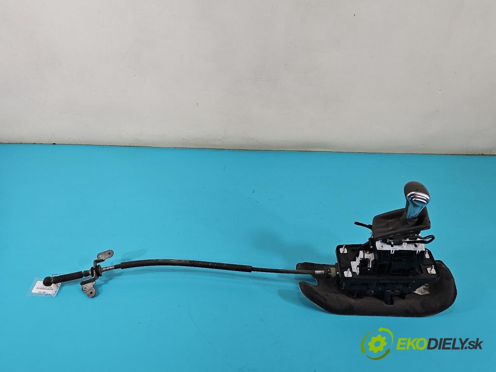 Audi Q5 2008-2016 2.0 tfsi: 220KM automatic 162 kW 1984 cm3 5- Páka: Změny: stupeň,rýchlosť 8R0713077B (Rýchlostná páka (kulisa))