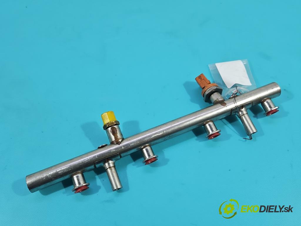 Audi Q5 2008-2016 2.0 tfsi: 220KM automatic 162 kW 1984 cm3 5- lišta vstrekovacia 06H133317D (Vstrekovacia lišta)