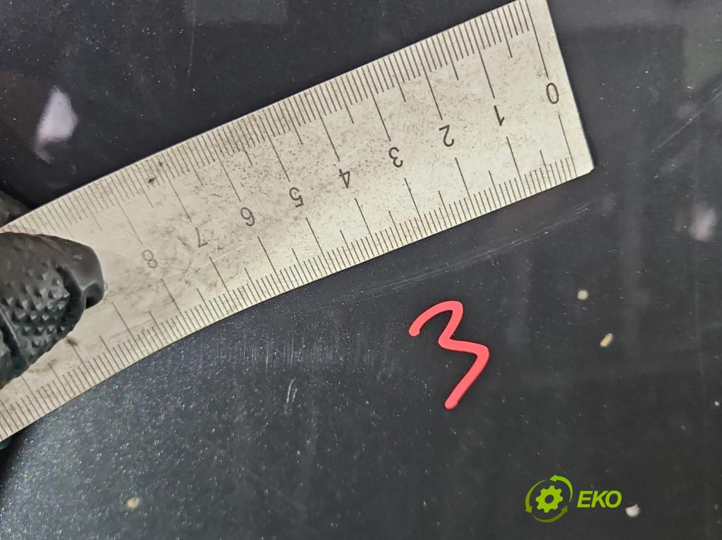 Fiat Punto Grande 1.4 8v 77 HP manual 57 kW 1368 cm3 5- kapota predná