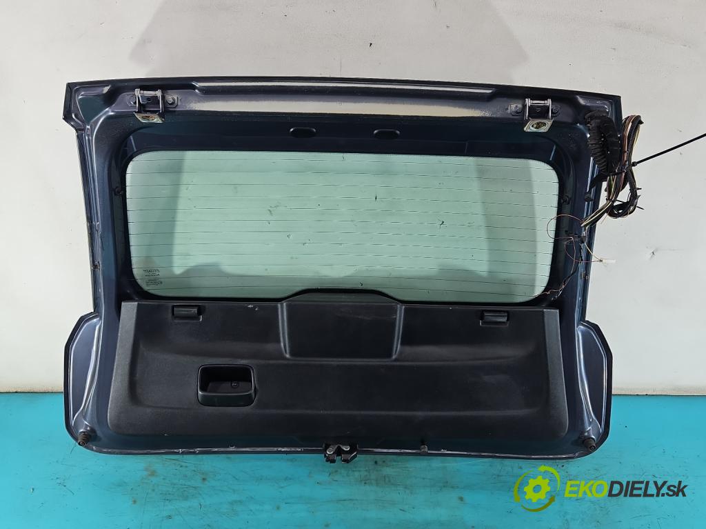 Fiat Punto Grande 1.4 8v 77 hp manual 57 kW 1368 cm3 5- zadní kufrové dveře  (Zadní kapota (kufr))