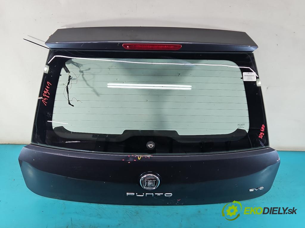 Fiat Punto Grande 1.4 8v 77 hp manual 57 kW 1368 cm3 5- zadní kufrové dveře  (Zadní kapota (kufr))