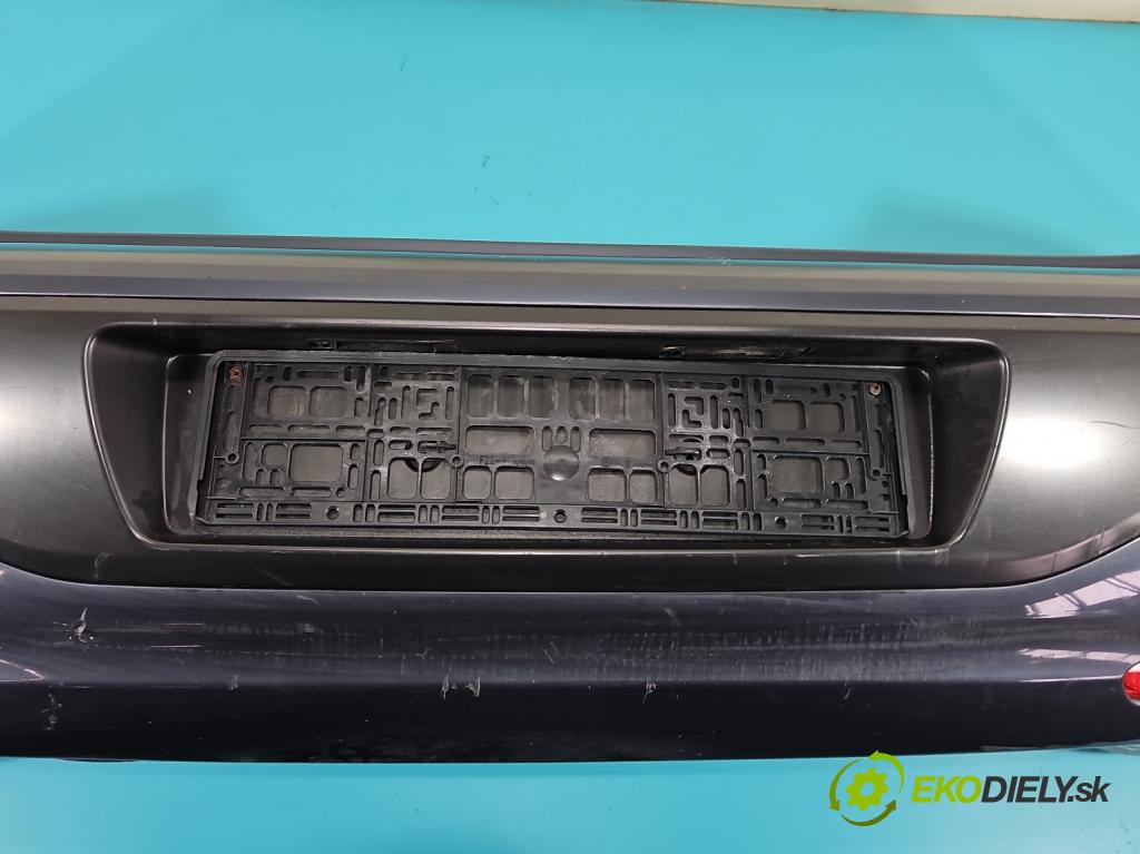 Fiat Punto Grande 1.4 8v 77 HP manual 57 kW 1368 cm3 5- nárazník zadné  (Kľučka dverí ostatné)