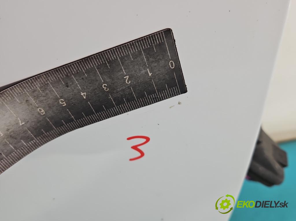 Chevrolet Cruze 1.8 16v 141 HP manual 104 kW 1796 cm3 5- dvere predné pravé  (Kľučka dverí ostatné)