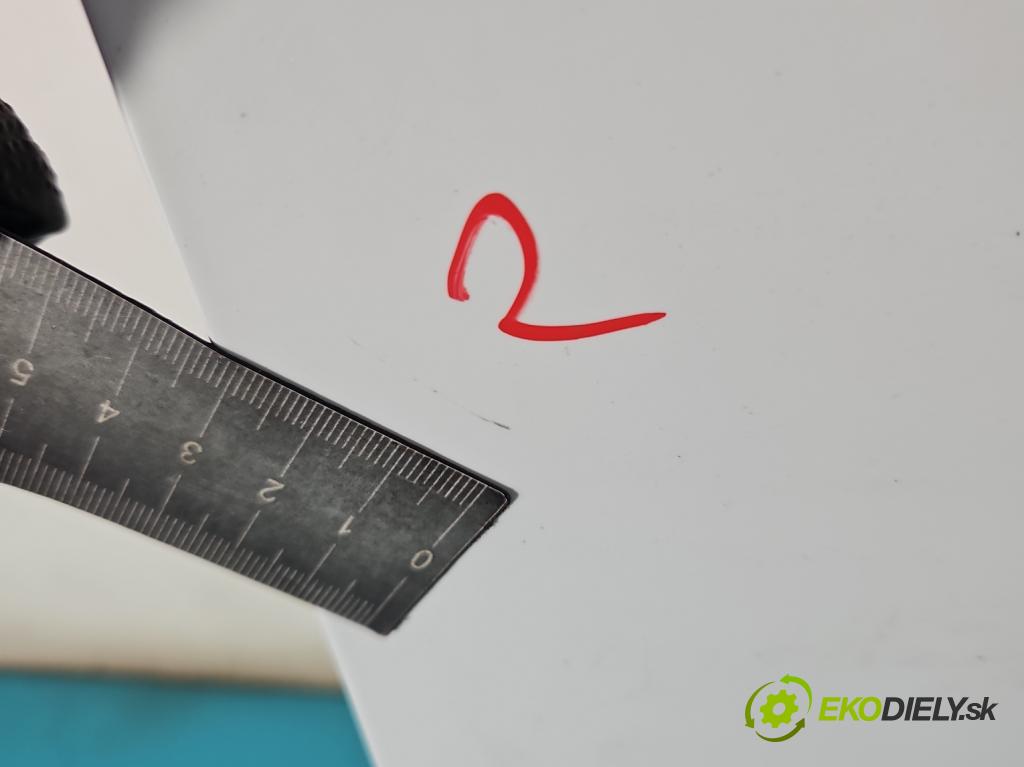 Chevrolet Cruze 1.8 16v 141 HP manual 104 kW 1796 cm3 5- dvere predné pravé  (Kľučka dverí ostatné)