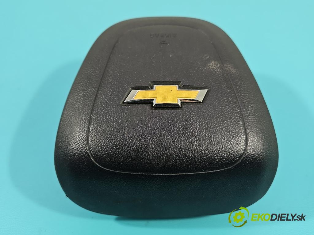 Chevrolet Cruze 1.8 16v 141 HP manual 104 kW 1796 cm3 5- airbag vzduch: Řidiči:  (Airbag)