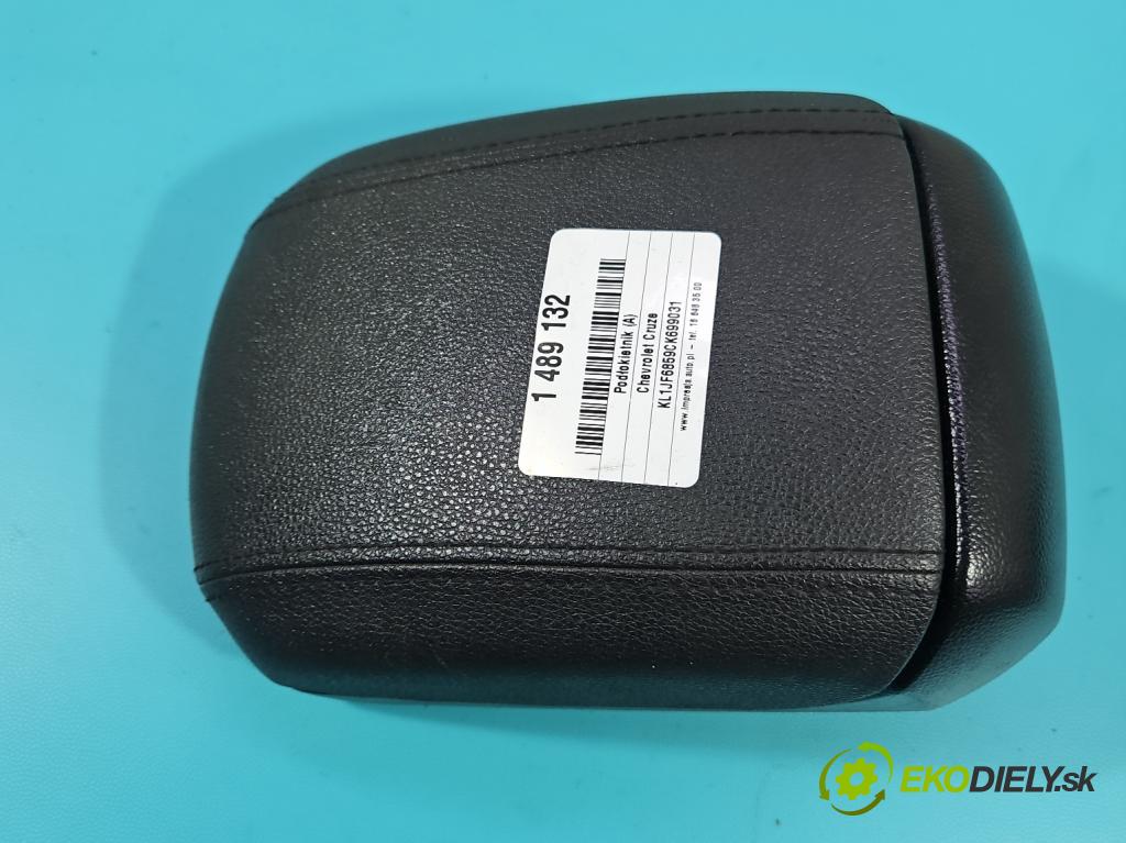 Chevrolet Cruze 1.8 16v 141 HP manual 104 kW 1796 cm3 5- operadlo  (Lakťová opierka)