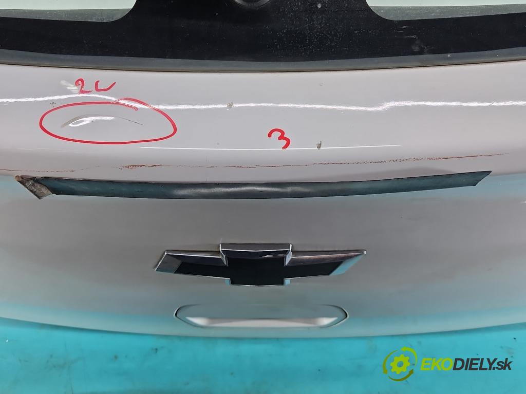 Chevrolet Cruze 1.8 16v 141 hp manual 104 kW 1796 cm3 5- zadní kufrové dveře  (Zadní kapota (kufr))