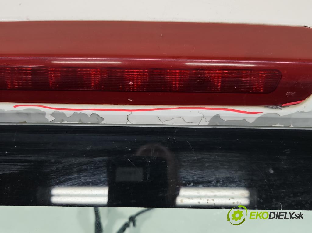 Chevrolet Cruze 1.8 16v 141 hp manual 104 kW 1796 cm3 5- zadní kufrové dveře  (Zadní kapota (kufr))