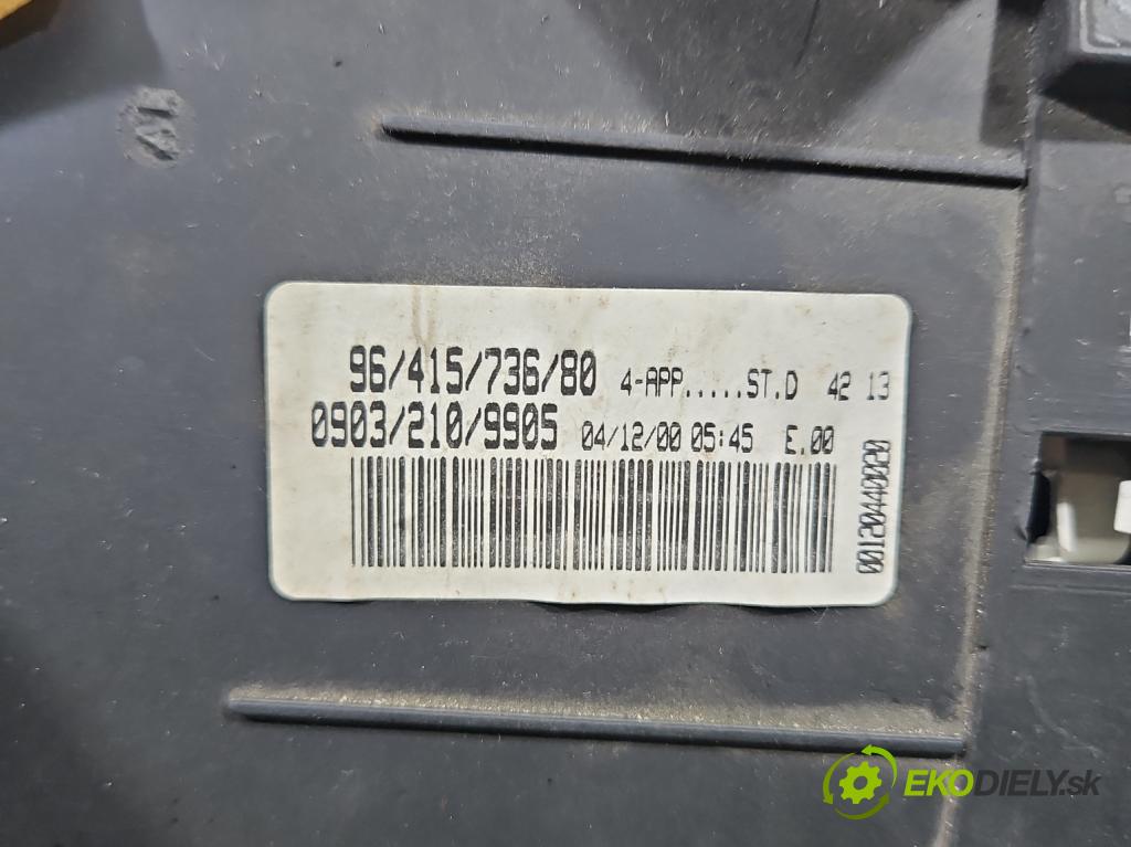 Peugeot 206 1.4 8v 75 HP manual 55 kW 1360 cm3 3- prístrojovka/ budíky 9641573680 (Prístrojová doska)