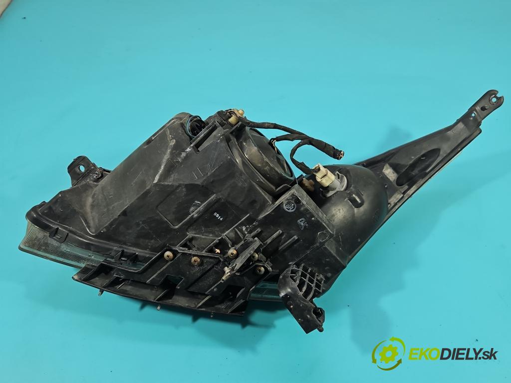 Chevrolet Cruze 1.8 16v 141 HP manual 104 kW 1796 cm3 5- Reflektor: pravý  (Svetlo predné pravé)