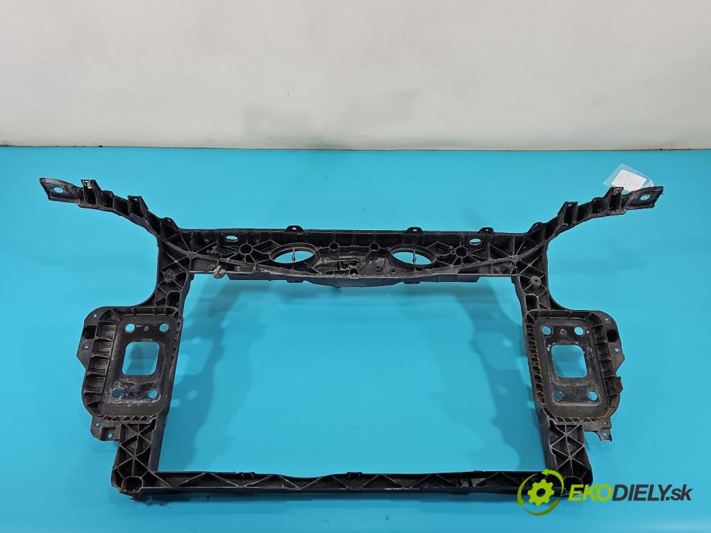 Fiat Punto Grande 1.4 8v 77 hp manual 57 kW 1368 cm3 5- stěna přední  (Přední výztuha)