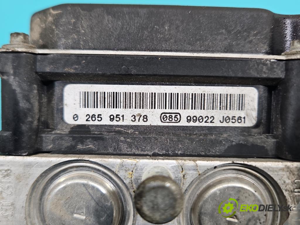 Fiat Punto Grande 1.4 8v 77 hp manual 57 kW 1368 cm3 5- čerpadlo abs 0265230808 (Pumpa ABS)
