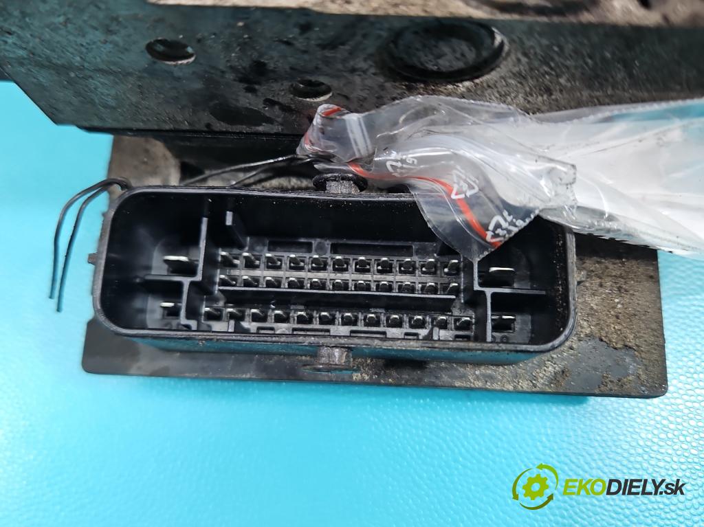 Fiat Punto Grande 1.4 8v 77 hp manual 57 kW 1368 cm3 5- čerpadlo abs 0265230808 (Pumpa ABS)