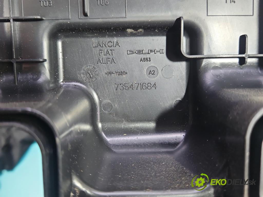 Fiat Punto Grande 1.4 8v 77 hp manual 57 kW 1368 cm3 5- skříňka pojistková 735471684 (Pojistková skříňka)