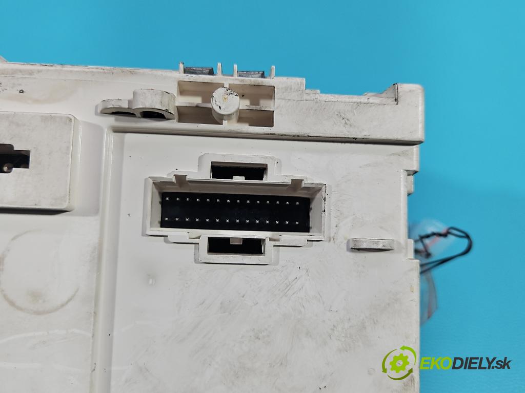 Vw Golf III 1991-1998 1.8 75 HP manual 55 kW 1781 cm3 3- prístrojovka/ budíky 1H0919860C (Prístrojová doska)