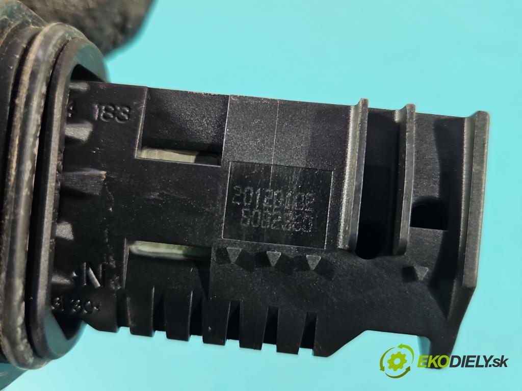 Bmw 5 F10 2010-2017 2.0 T 245KM automatic 180 kW 1997 cm3 4- průtokoměr: 0280218266 (Váha vzduchu)