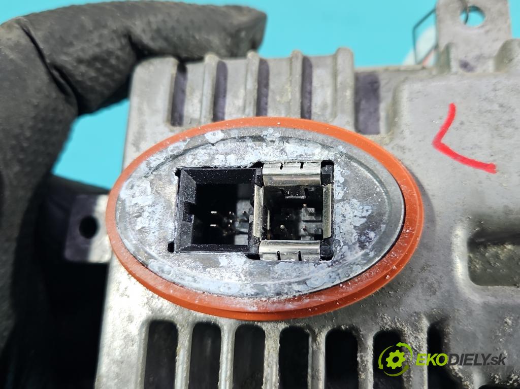 Bmw 5 F10 2010-2017 2.0 T 245KM automatic 180 kW 1997 cm3 4- střídač: xenon 7237647 (Riadiaca jednotka xenónu)