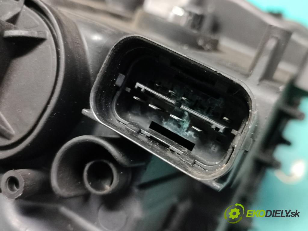 Bmw 5 F10 2010-2017 2.0 T 245KM automatic 180 kW 1997 cm3 4- Reflektor: ľavý 7203255 (Kľučka dverí ostatné)