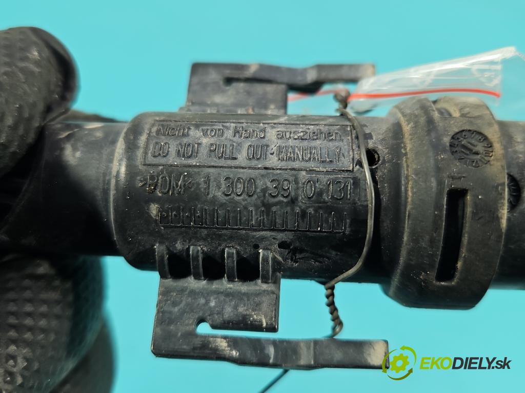 Bmw 5 F10 2010-2017 2.0 T 245KM automatic 180 kW 1997 cm3 4- ostrekovač reflektor: ľavý 1300750010 (Motorček ostrekovačov)