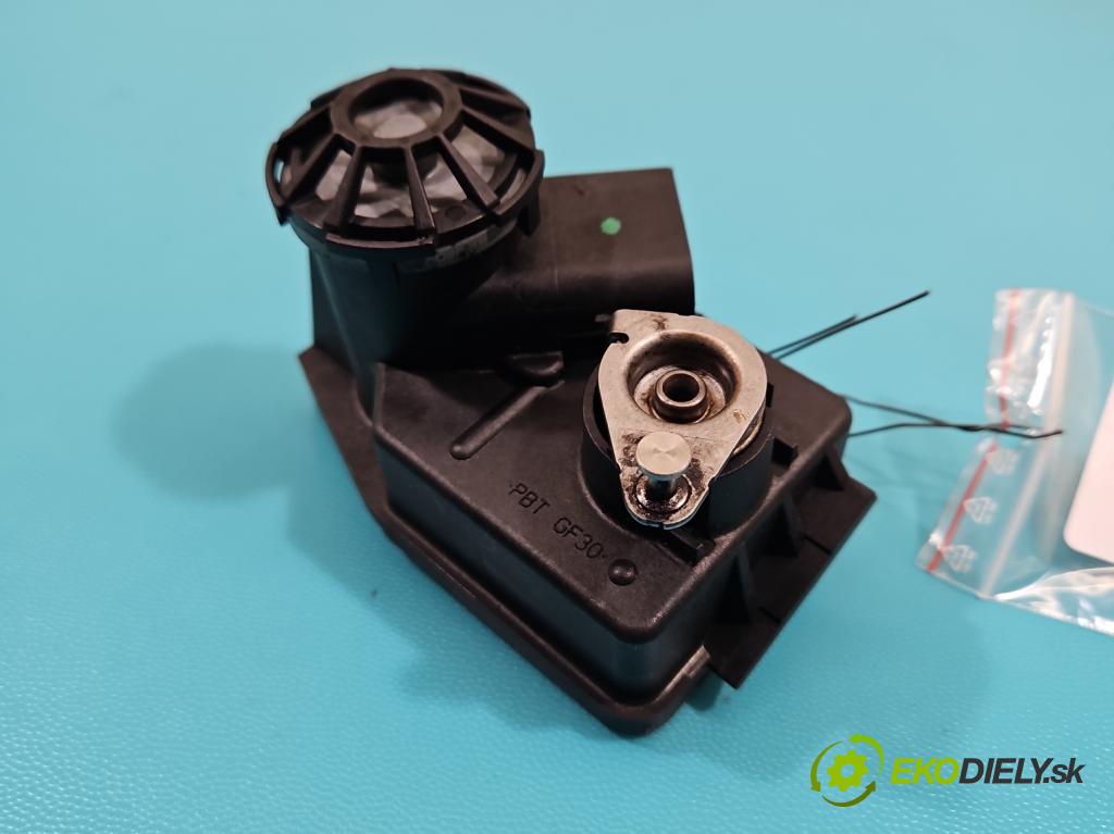 Bmw X3 E83 2003-2010 3.0d 218 HP automatic 160 kW 2993 cm3 5- Ovladač: klapky: kolektor 7003601 (Motorček ostatné)