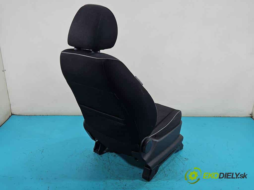 Kia Venga 1.4 crdi 75 HP manual 55 kW 1396 cm3 5- Sedačka pravý  (Sedadlo)