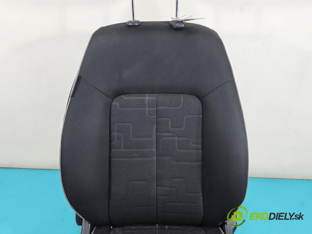 Kia Venga 1.4 crdi 75 HP manual 55 kW 1396 cm3 5- Sedačka pravý  (Sedadlo)