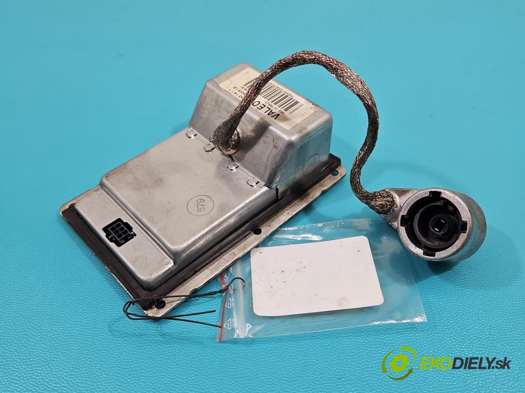 Audi A4 B5 1994-2001 2.5 TDI 150 HP manual 110 kW 2496 cm3 5- střídač: xenon 89001411 (Riadiaca jednotka xenónu)