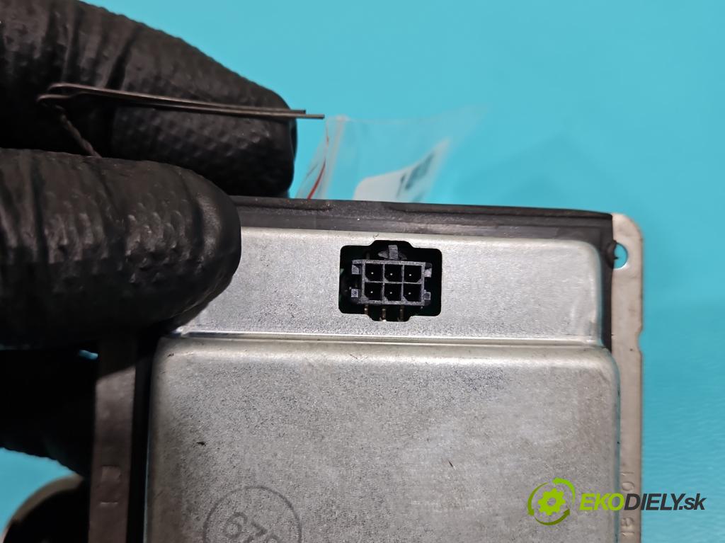 Audi A4 B5 1994-2001 2.5 TDI 150 HP manual 110 kW 2496 cm3 5- střídač: xenon 89001411 (Riadiaca jednotka xenónu)