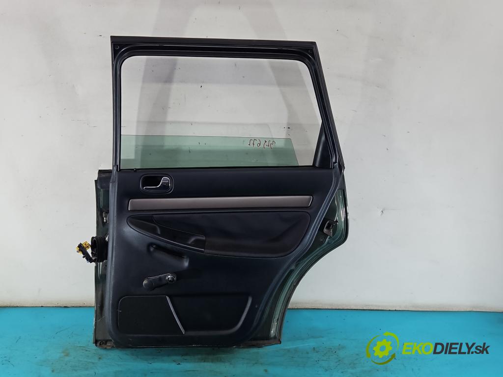 Audi A4 B5 1994-2001 2.5 TDI 150 HP manual 110 kW 2496 cm3 5- dvere zadné pravé  (Kľučka dverí ostatné)