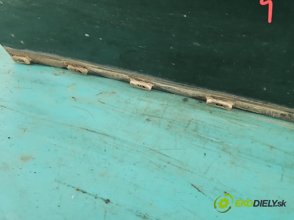 Audi A4 B5 1994-2001 2.5 TDI 150 HP manual 110 kW 2496 cm3 5- dvere zadné pravé  (Kľučka dverí ostatné)