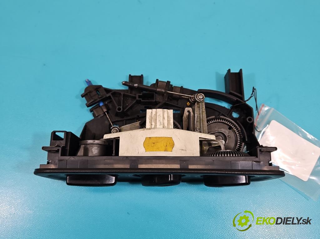 Vw Golf III 1991-1998 1.8 75 HP manual 55 kW 1781 cm3 3- panel kúrenia 1H0819045