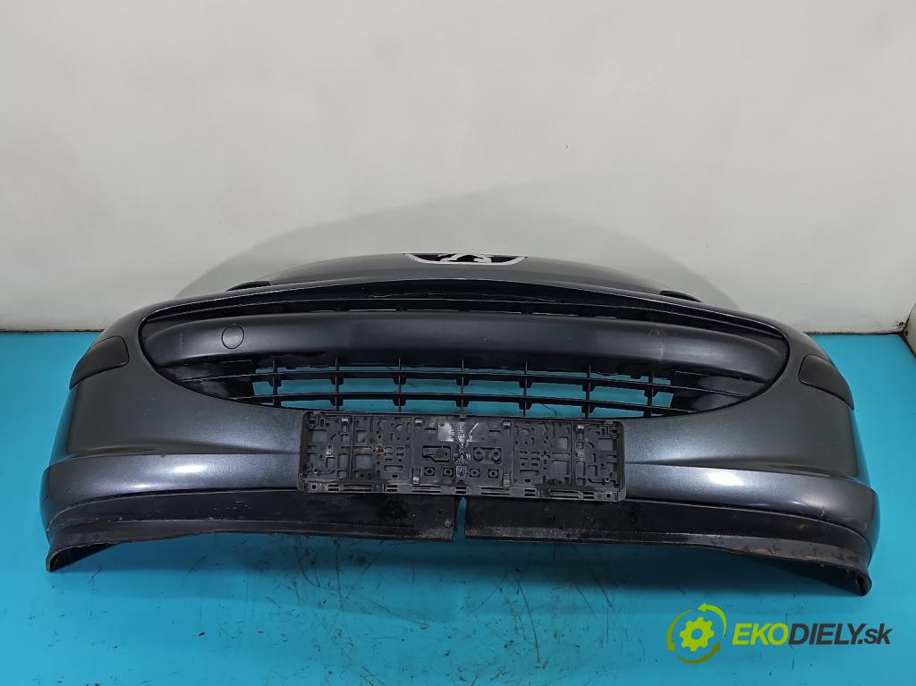 Peugeot 207 1.4 16v (201573) 95 hp manual 70 kW 1397 cm3 5- nárazník přední  (Klika dveří ostatní)
