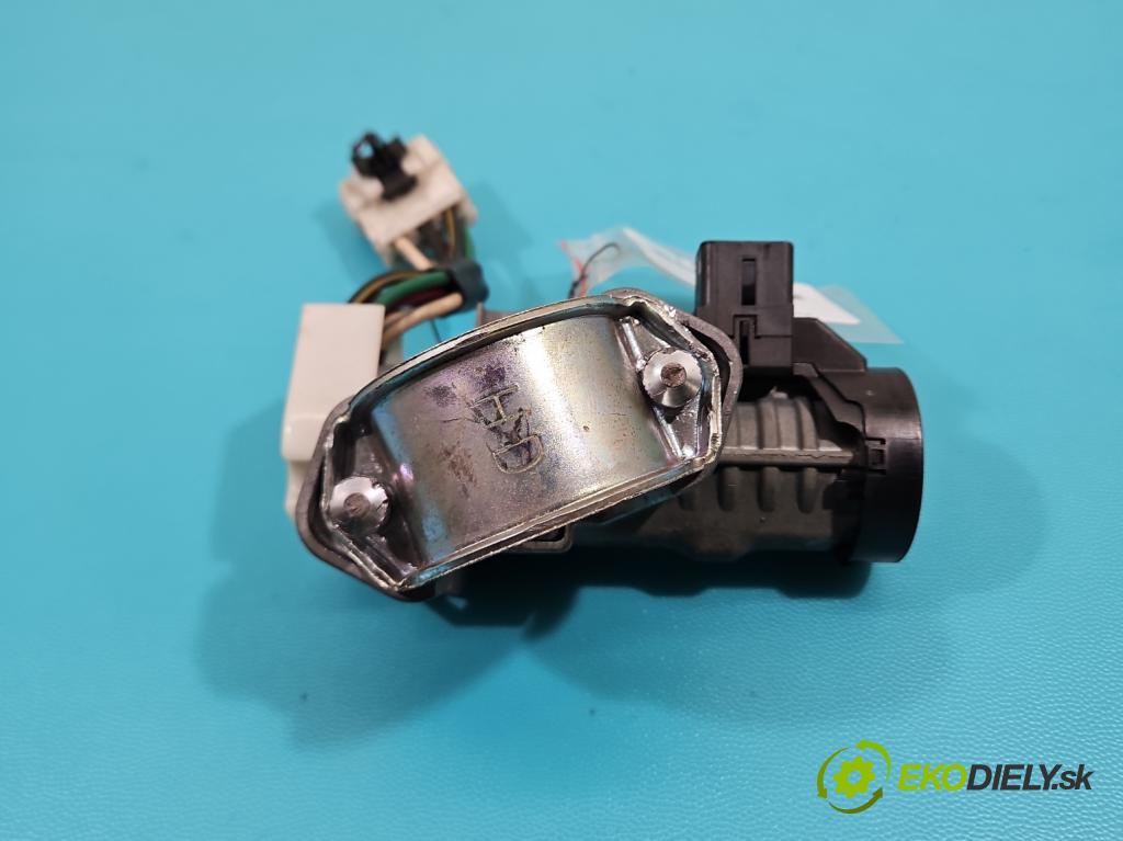 Kia Venga 1.4 crdi 75 HP manual 55 kW 1396 cm3 5- Spínačka 81920-1P000 (Spínacia skrinka)