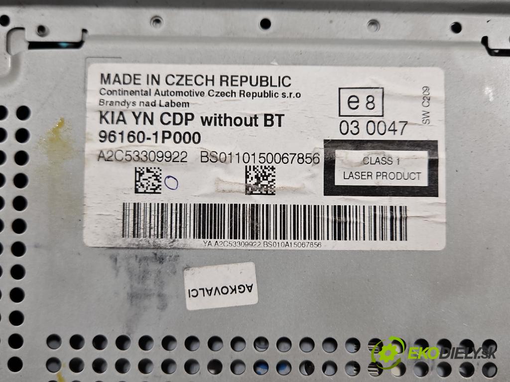 Kia Venga 1.4 crdi 75 HP manual 55 kW 1396 cm3 5- Radio originál 96160-1P000
