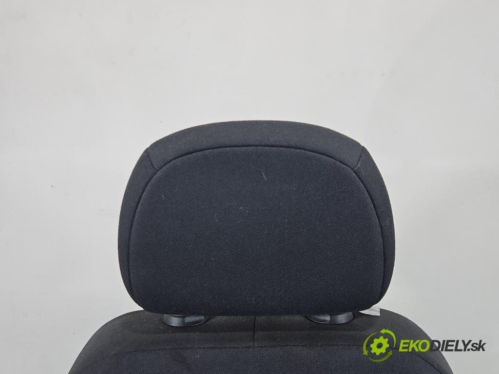 Opel Corsa D 2006-2014 1.2 16v 80 HP manual 59 kW 1229 cm3 5- Sedačka ľavý  (Sedadlo)