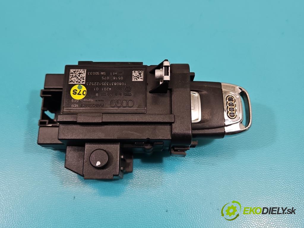 Audi A5 8T 2007-2016 3.0 tdi V6 239KM manual 176 kW 2967 cm3 2- Spínačka 8K0909131B (Spínacia skrinka)
