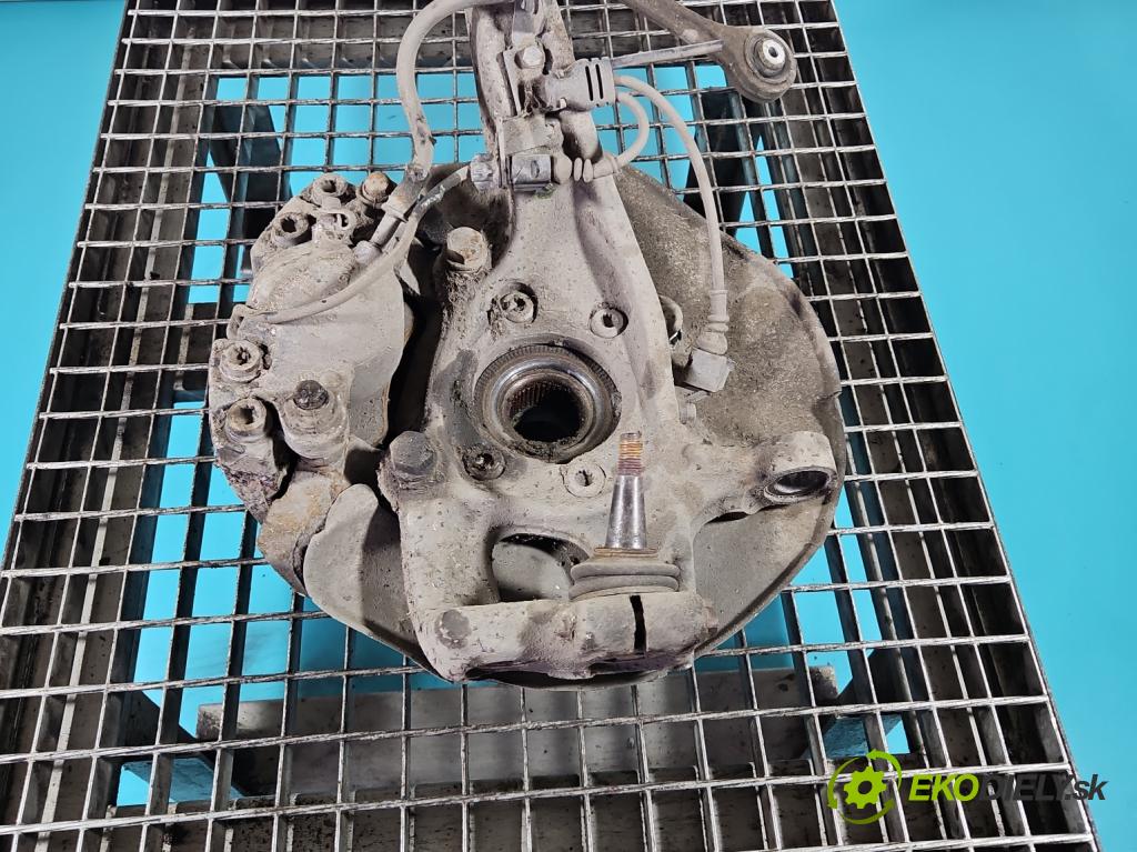 Audi A5 8T 2007-2016 3.0 tdi V6 239KM manual 176 kW 2967 cm3 2- náboj levé  (Náboj kola)