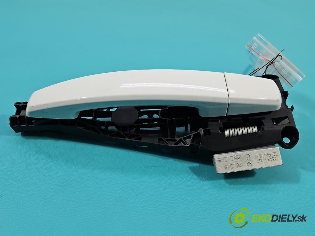 Opel Mokka A 2012-2019 1.6 cdti 136hp manual 100 kW 1598 cm3 5- klika přední pravé  (Klika dveří ostatní)