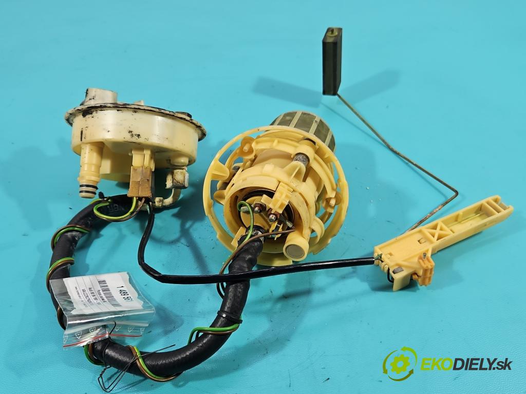 Audi 80 B4 1991-1994 2.0 8v 90 hp manual 66 kW 1984 cm3 4- čerpadlo paliva 8A0201319A
